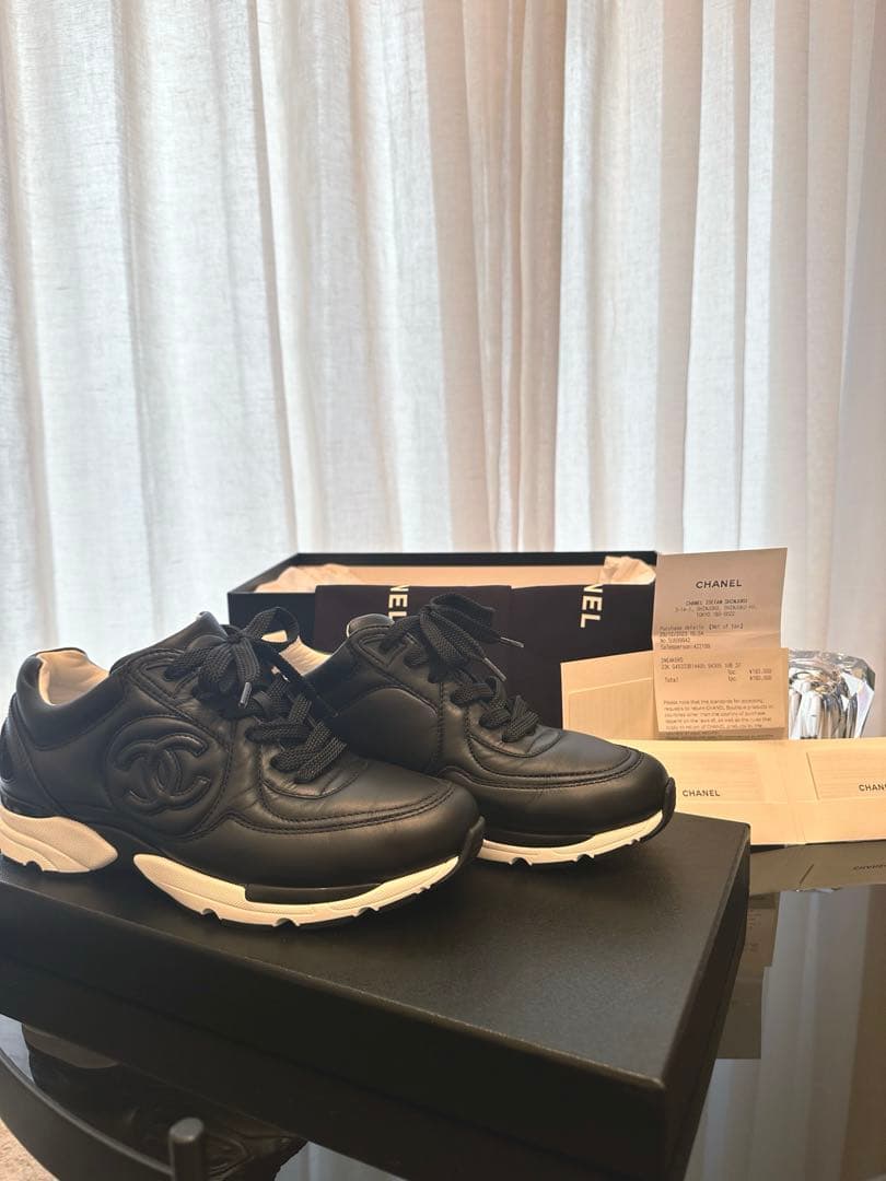新宿伊勢丹購入！新品未使用　シャネルスニーカー　G45333 ブラック37
