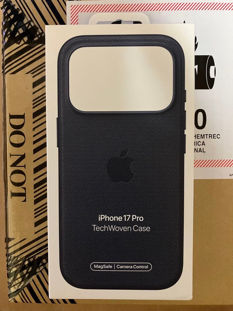 Apple iPhone17pro テックウ－ブンケ－ス　ブルー