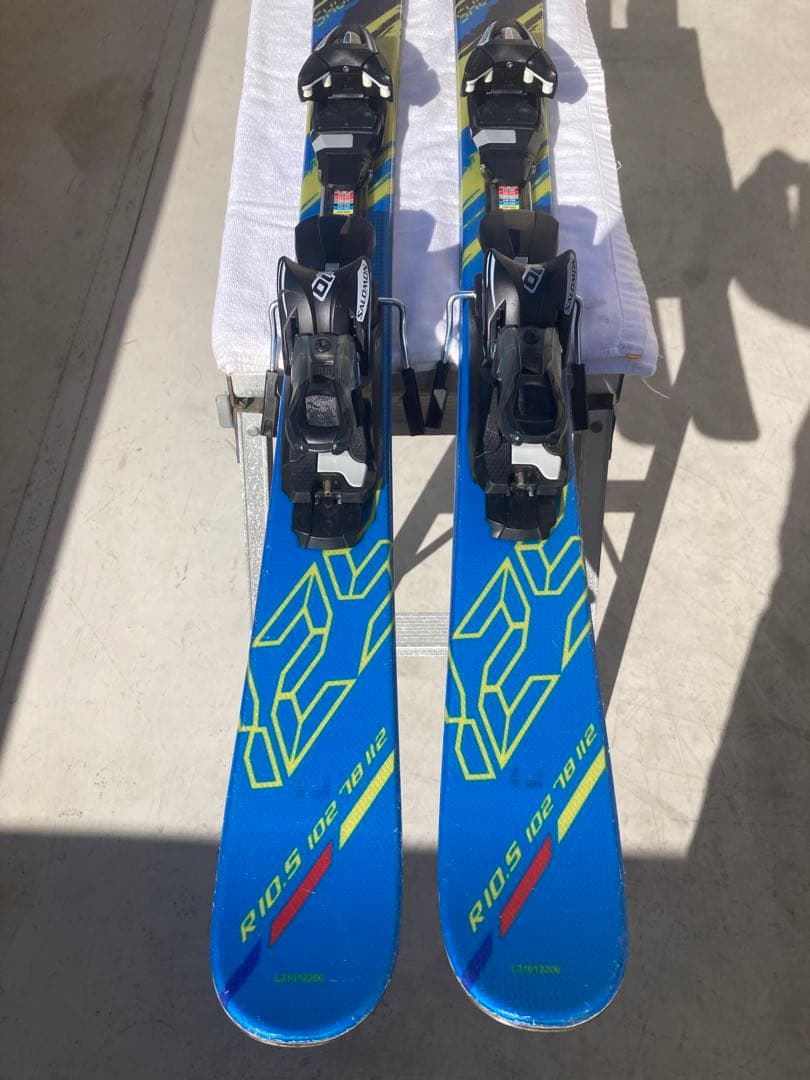 ショートスキー(ファン ミッド ミドル)板　SALOMON ショートカート125