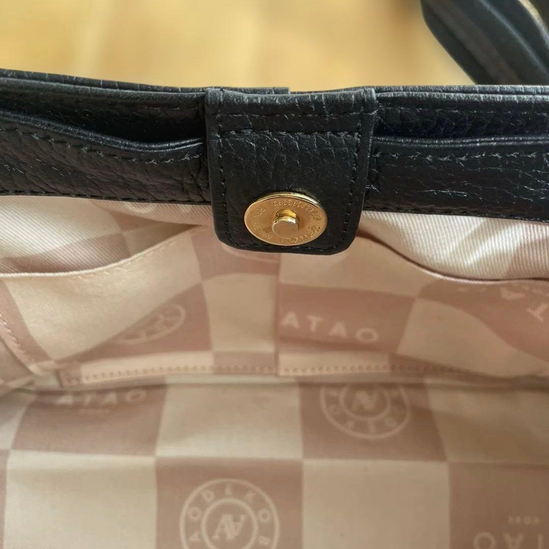 ATAO ブラックレザー ショルダーバッグ　chivy