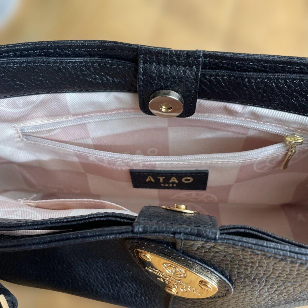 ATAO ブラックレザー ショルダーバッグ　chivy