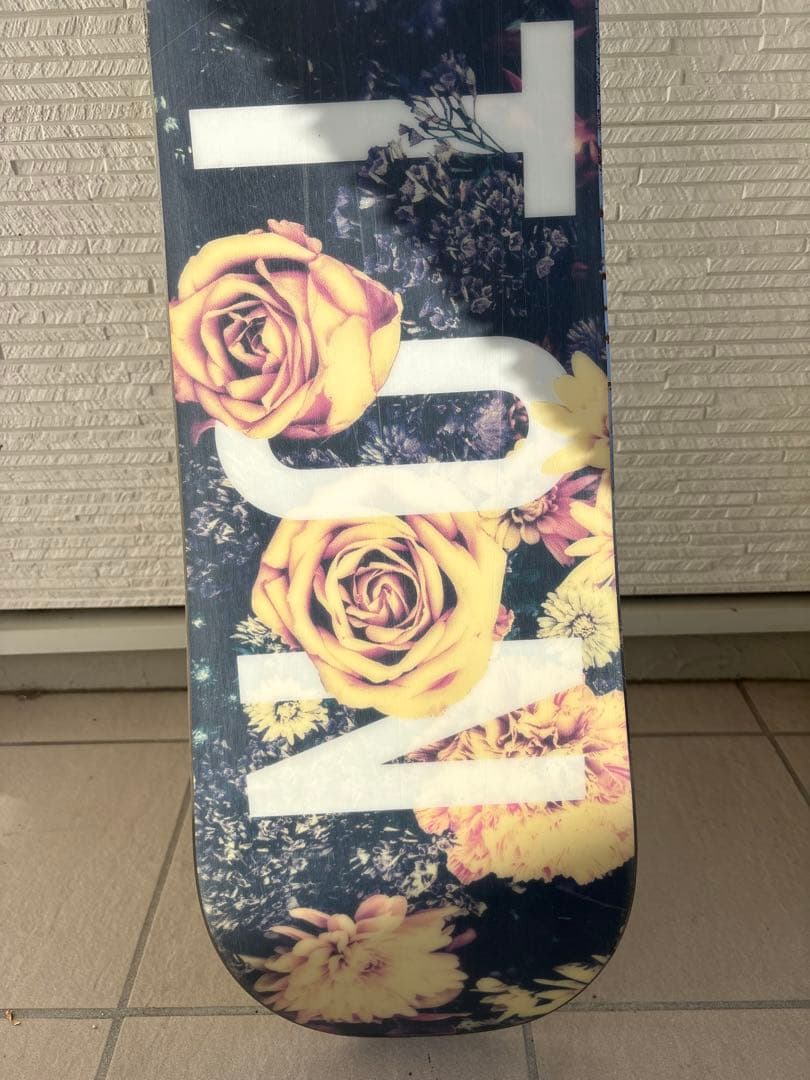 Burton スノーボード タレントスカウト138 花柄
