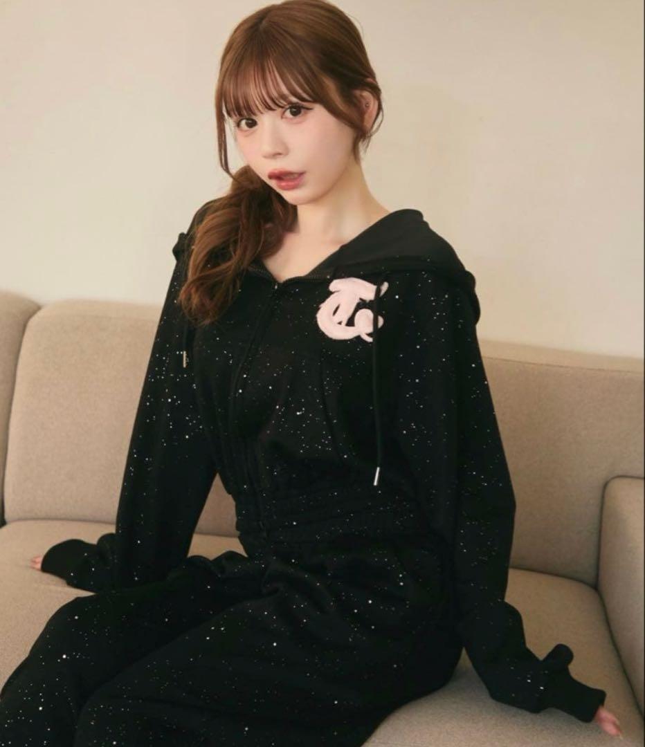 【新品未使用】titty&co.ファーロゴラメスウェットパーカースウェットパンツ