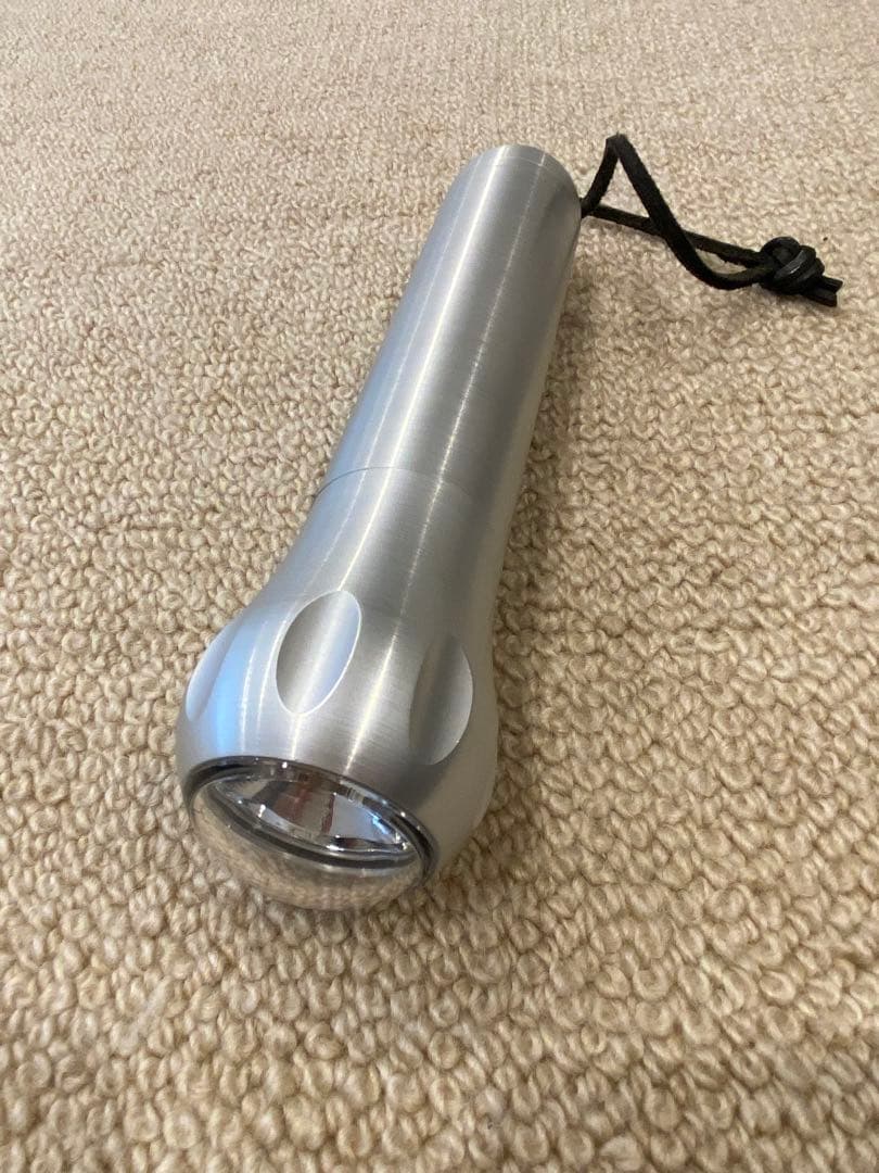 FLOS マークニューソン Apollo ライト