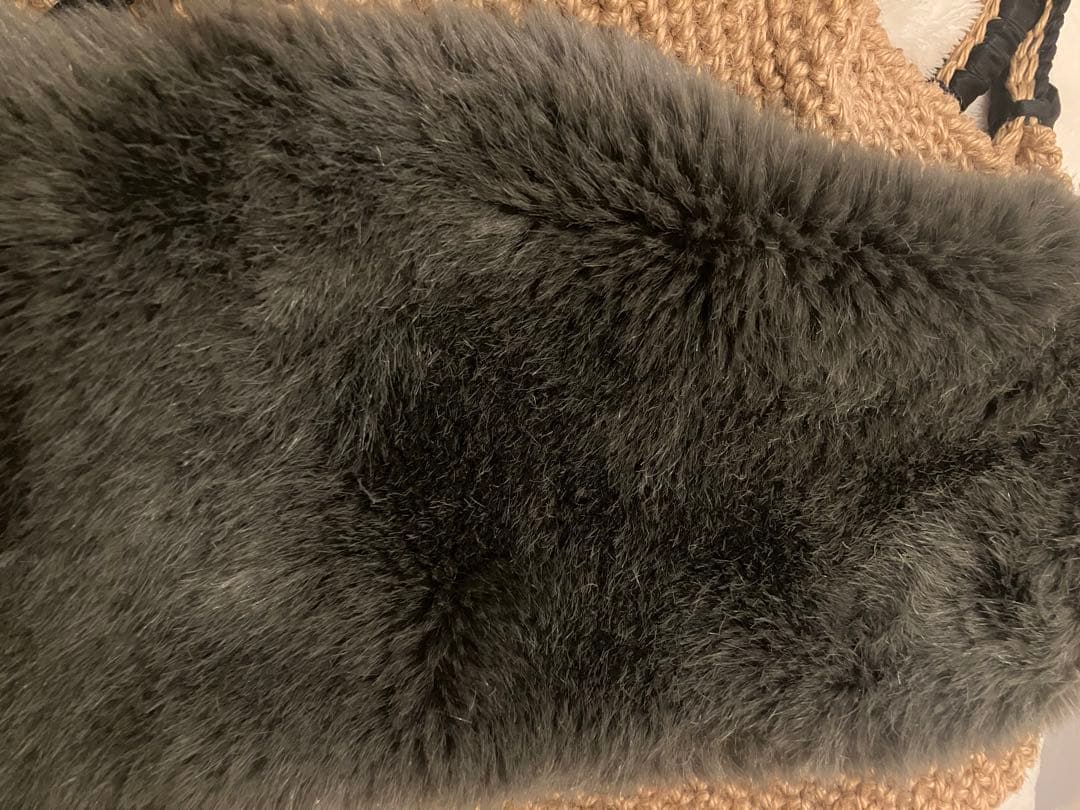 ビヨンドザリーフ　ヘンプバッグ　ファー付き