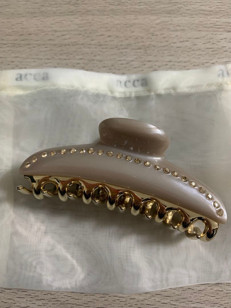 acca アッカ ティアラクイーン クリップ Lサイズ ラージ ベージュ