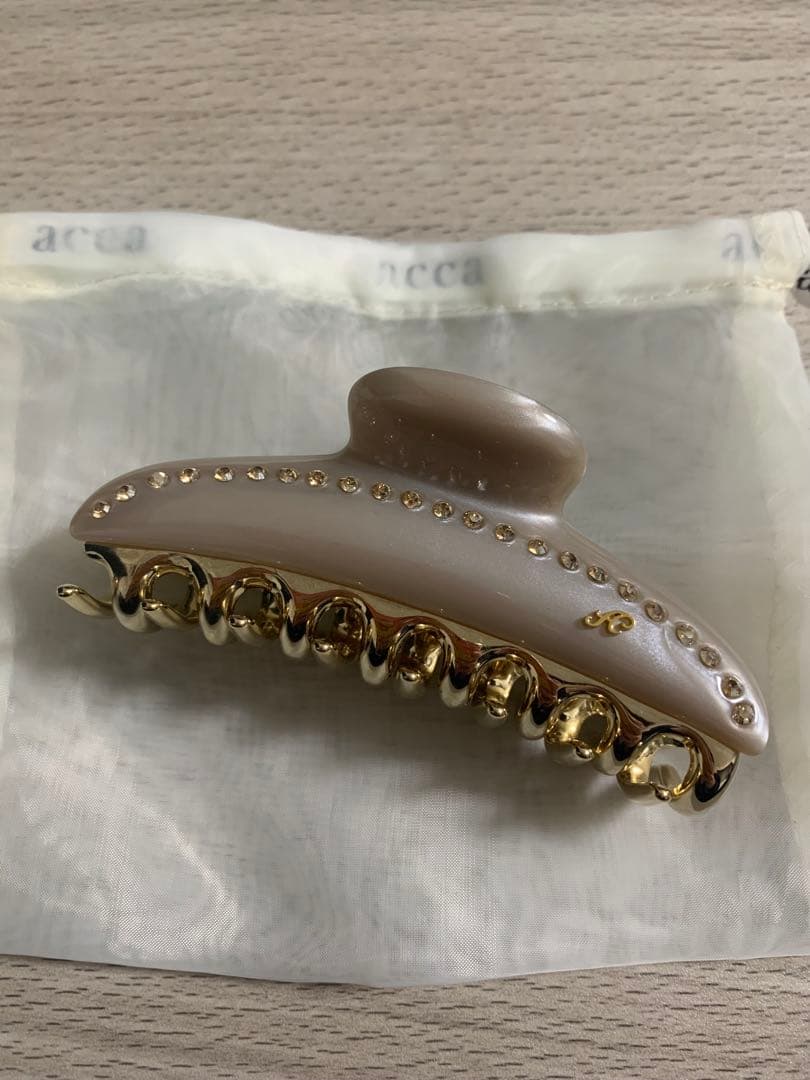 acca アッカ ティアラクイーン クリップ Lサイズ ラージ ベージュ