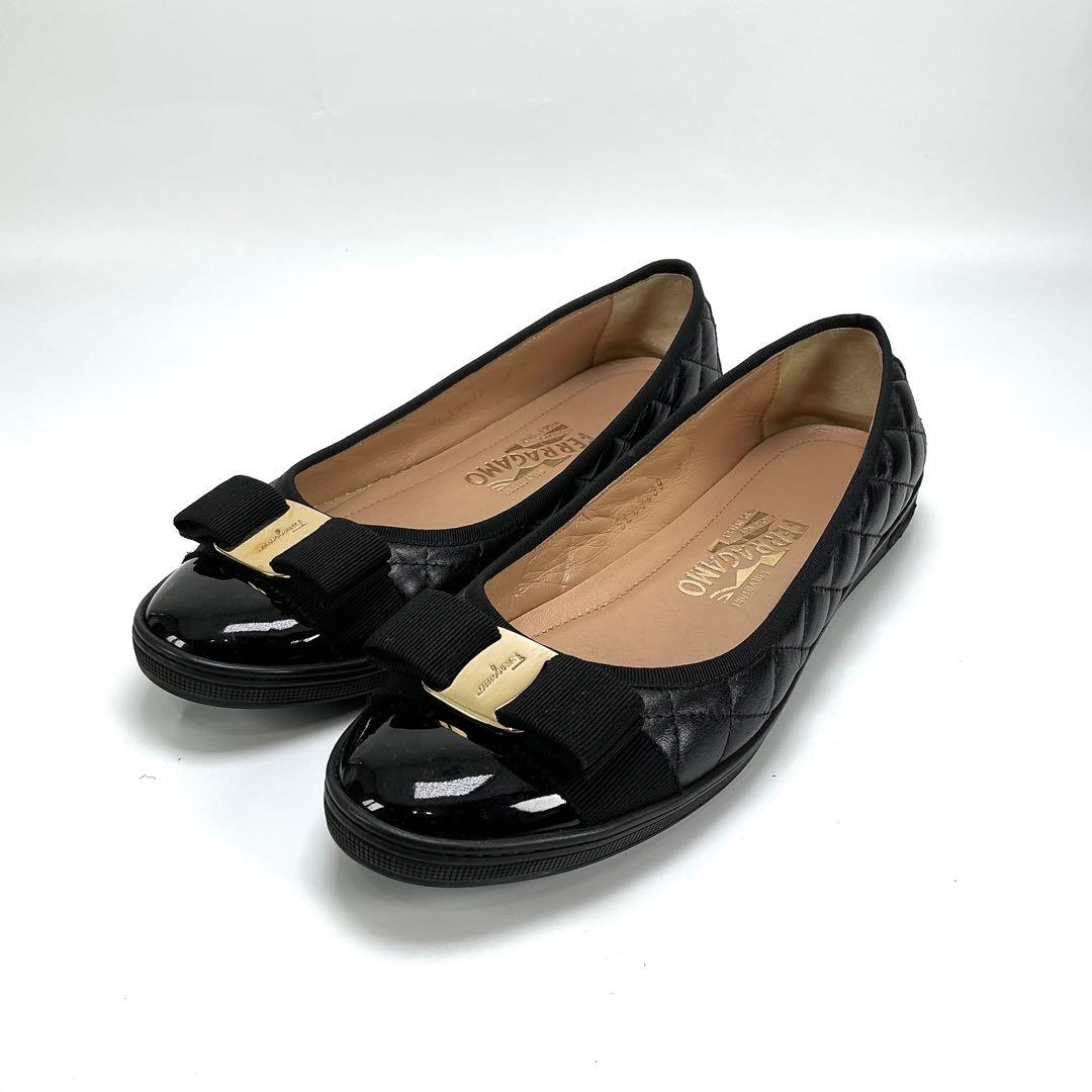 FERRAGAMO　ヴァラリボン　キルティング　パンプス　バレエシューズ