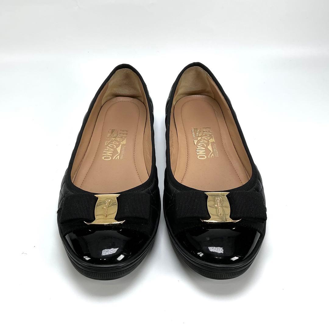 FERRAGAMO　ヴァラリボン　キルティング　パンプス　バレエシューズ