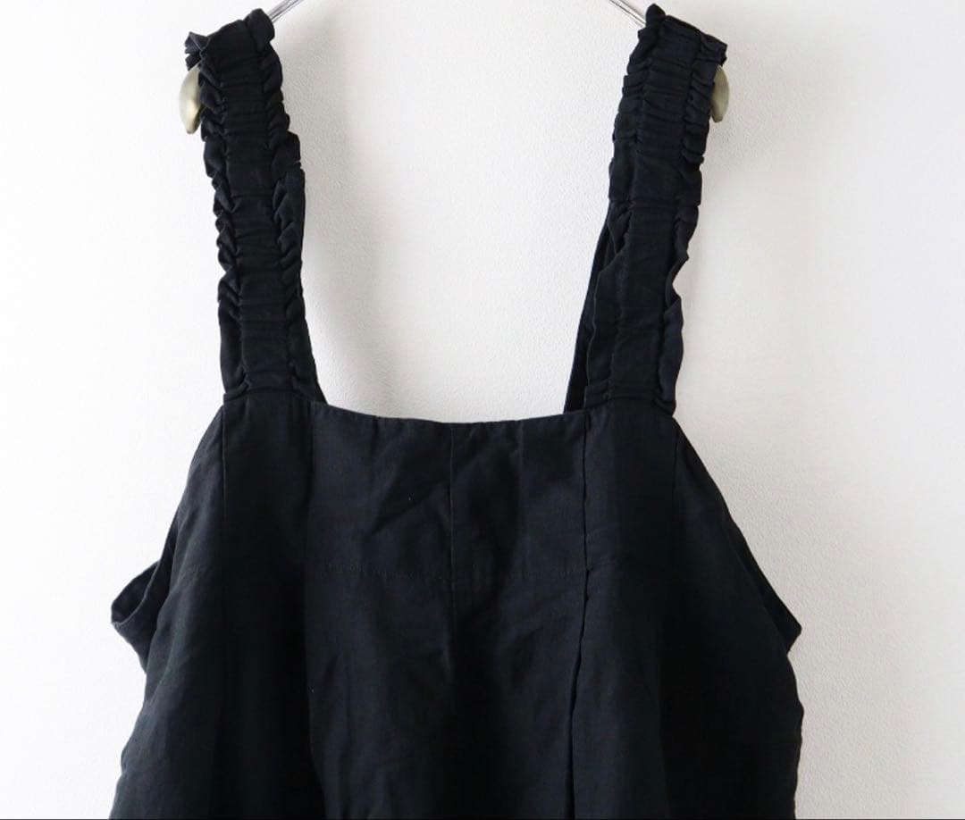 ネストローブ　コットンリネンフリルサロペットパンツ