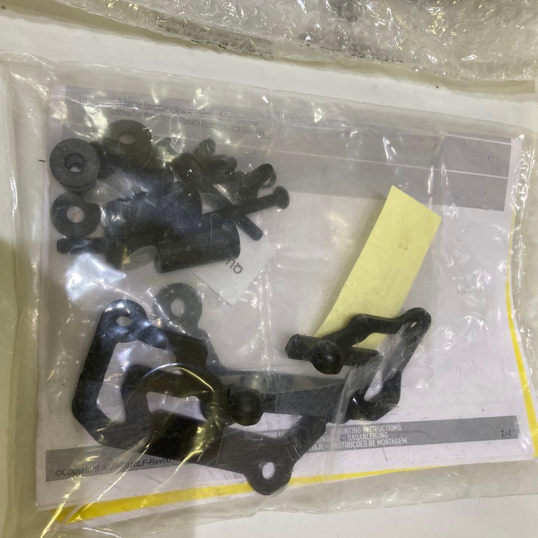 【未使用】GIVI スクリーン スモーク／ホンダ CB125R専用