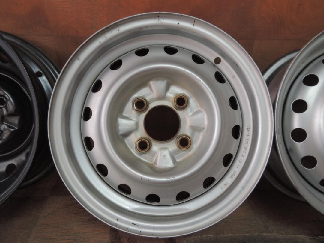 C35　13×5J 日産純正スチールホイール　4本　ADバン　サビ、小傷有り