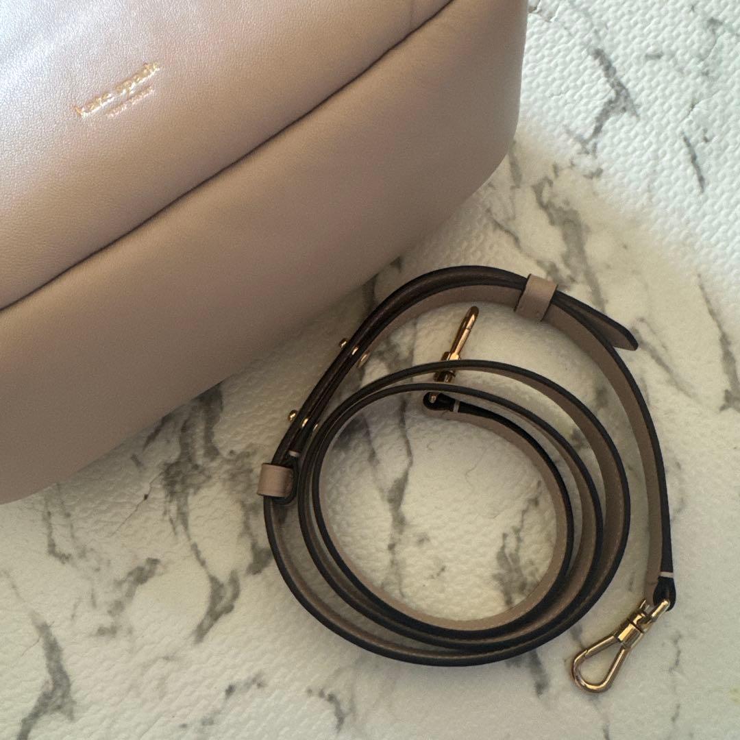 新品　ケイト・スペード ダコタ パフィ レザー クロスボディ