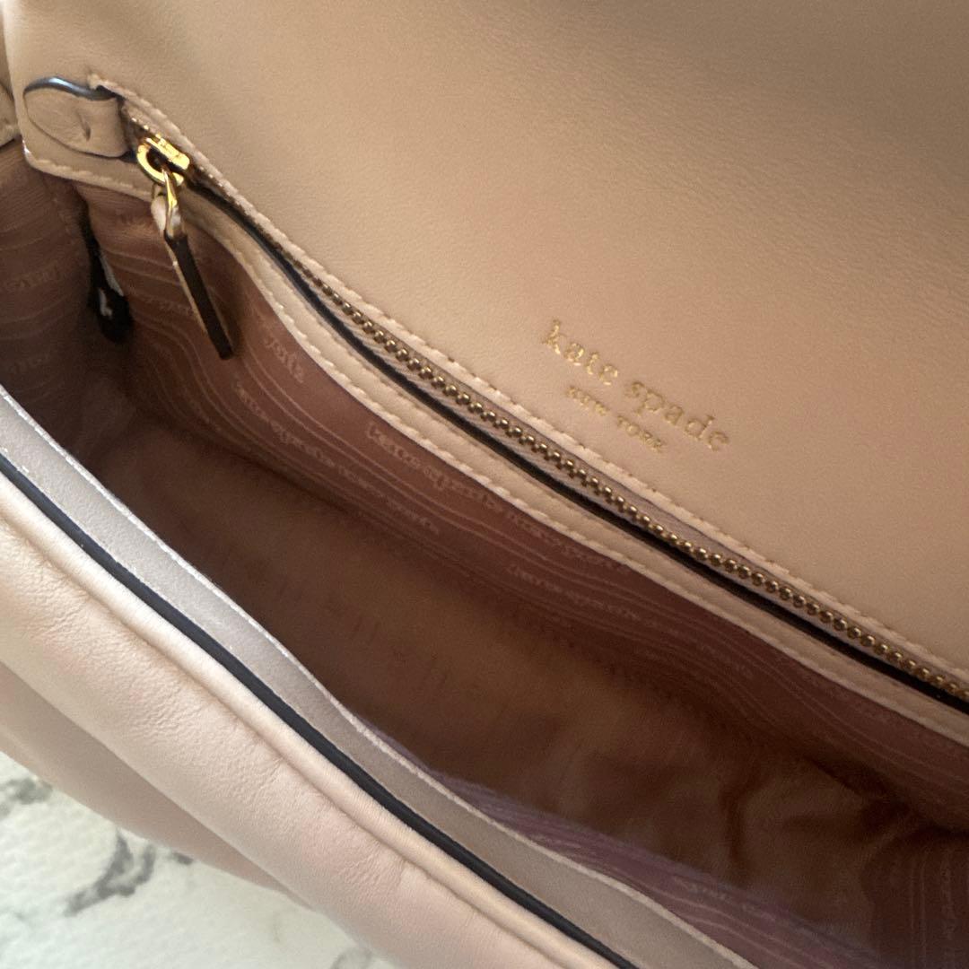 新品　ケイト・スペード ダコタ パフィ レザー クロスボディ