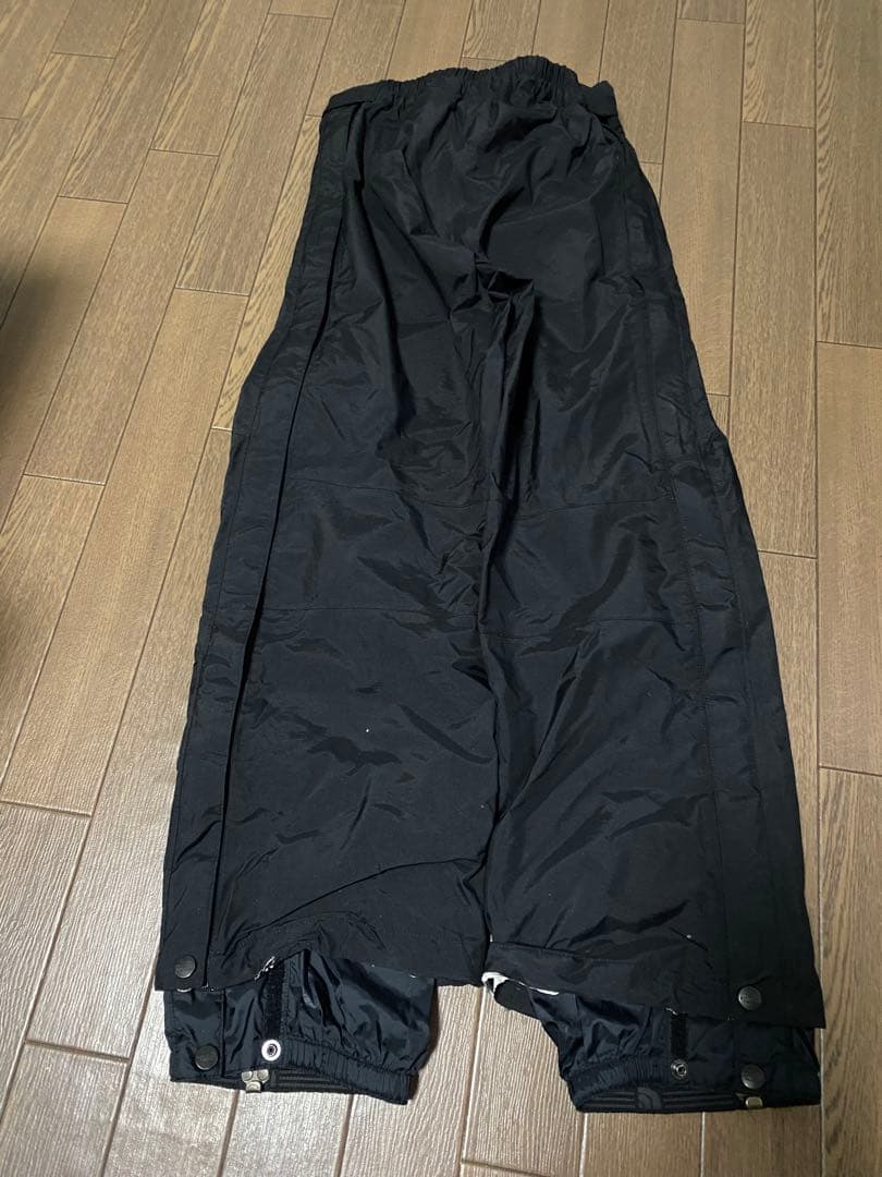 The North Face 子ども用スキーウエアパンツ黒