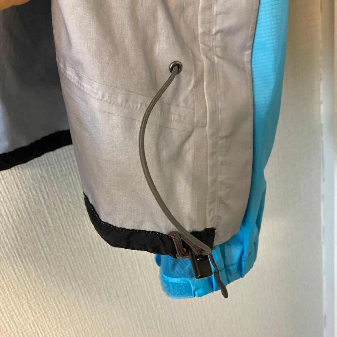 モンベルウィンドブレーカー M 収納ポーチ付き　ブルー ゴアテックス素材