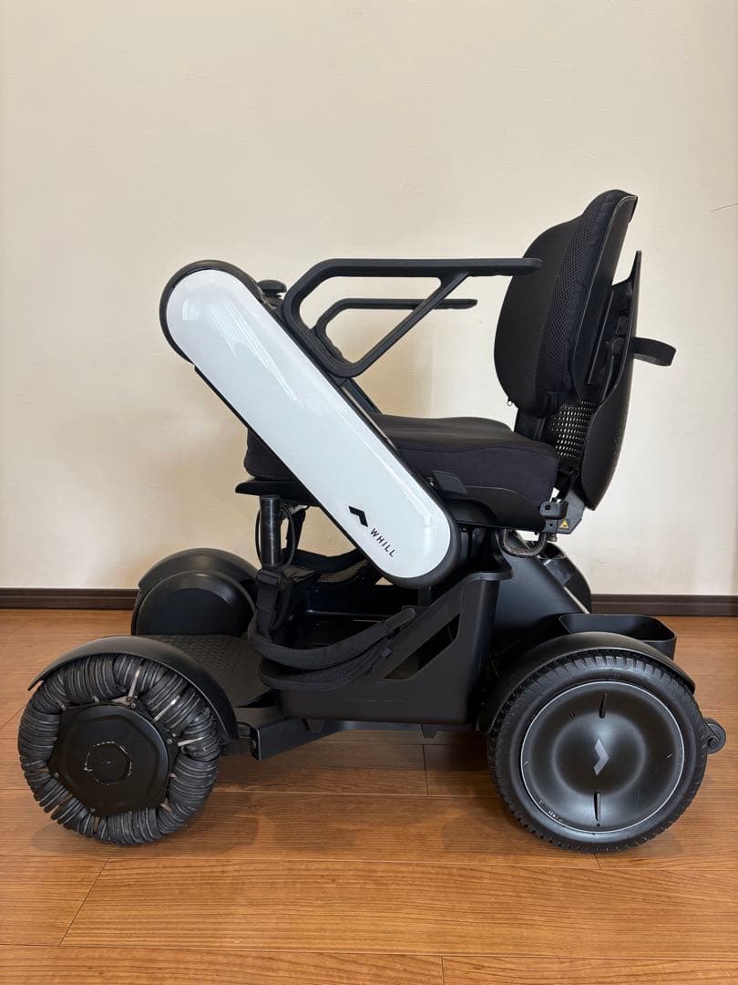 じゃすてぃすふらっと。WHILL.電動車椅子
