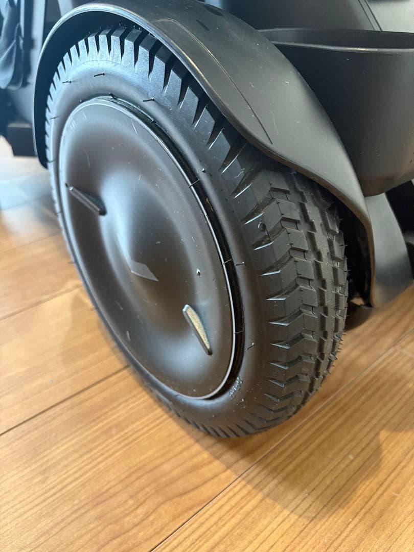 じゃすてぃすふらっと。WHILL.電動車椅子