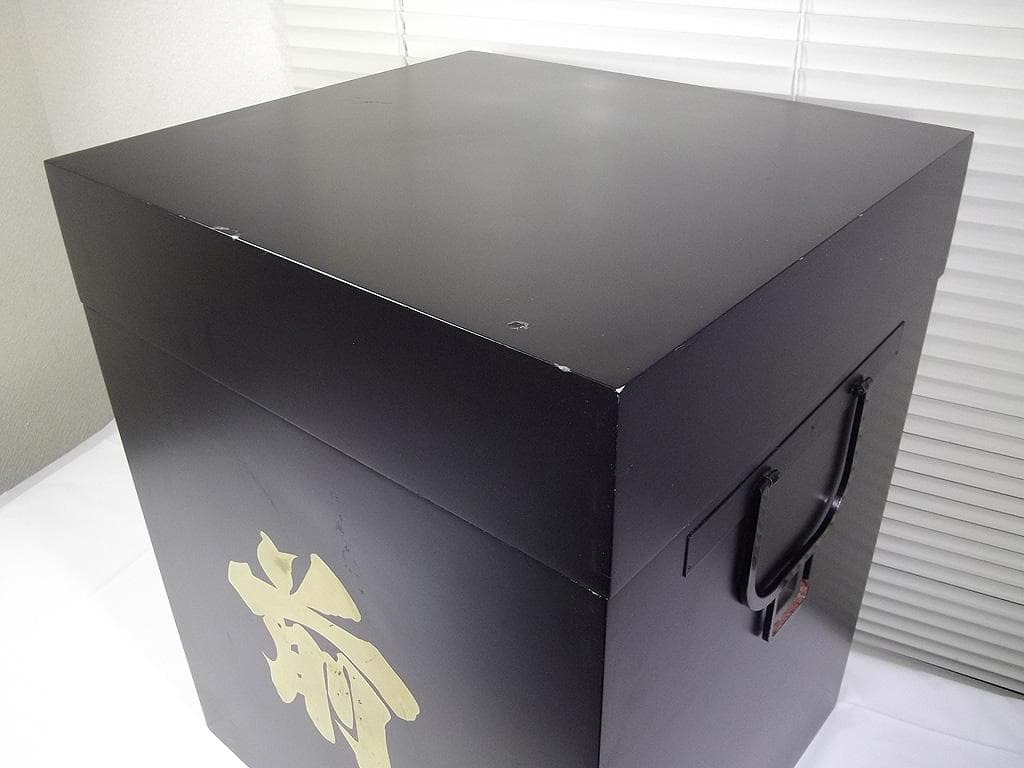 鎧櫃　鎧立　等身大　甲冑　鎧兜　具足　収納箱　木箱