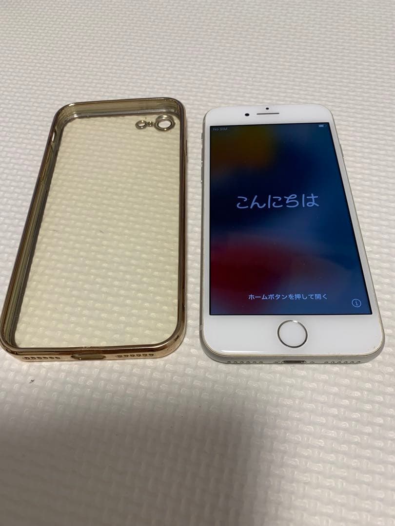 Apple iPhone 8 64GB ホワイト ケース付き