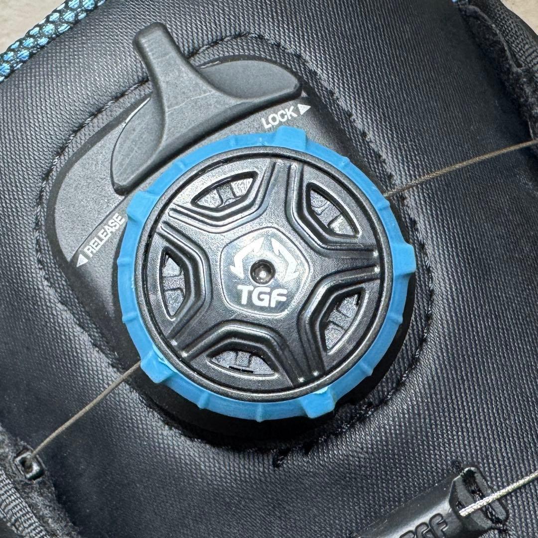 【新品】スノーボードブーツ　IGNIO　BOAブーツ　ダイヤル式　25cm