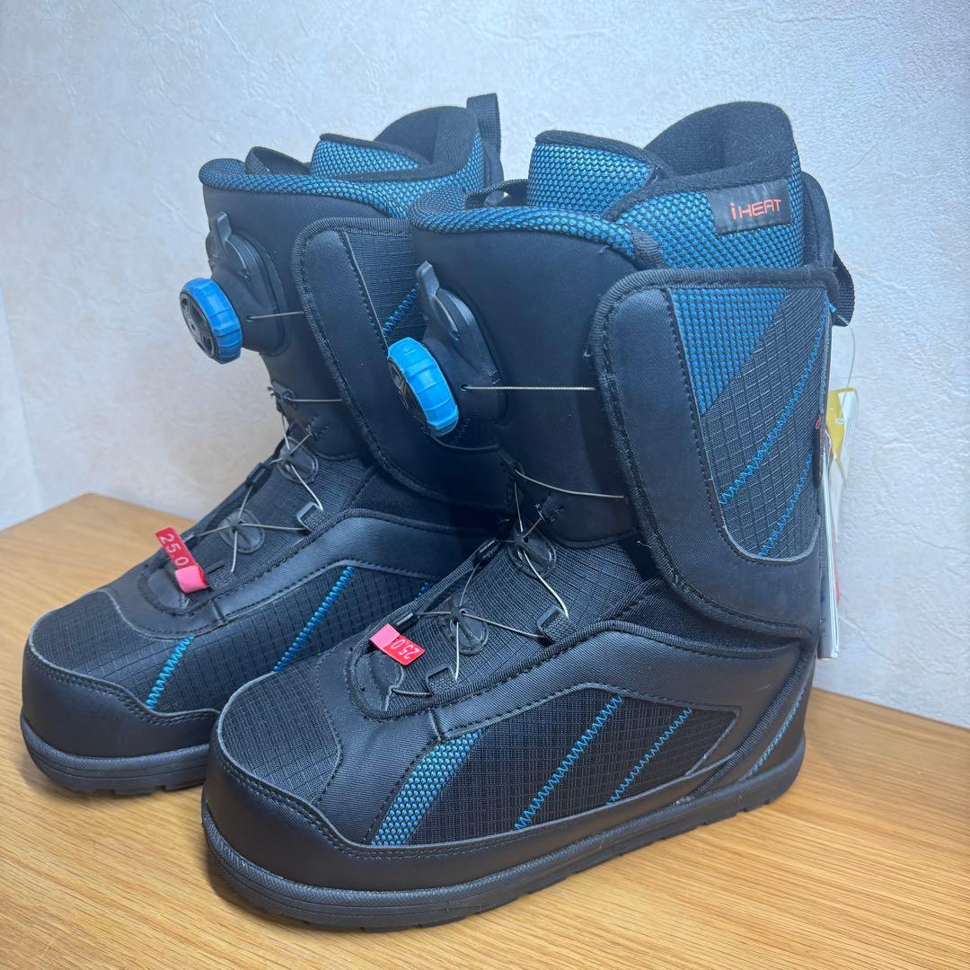 【新品】スノーボードブーツ　IGNIO　BOAブーツ　ダイヤル式　25cm