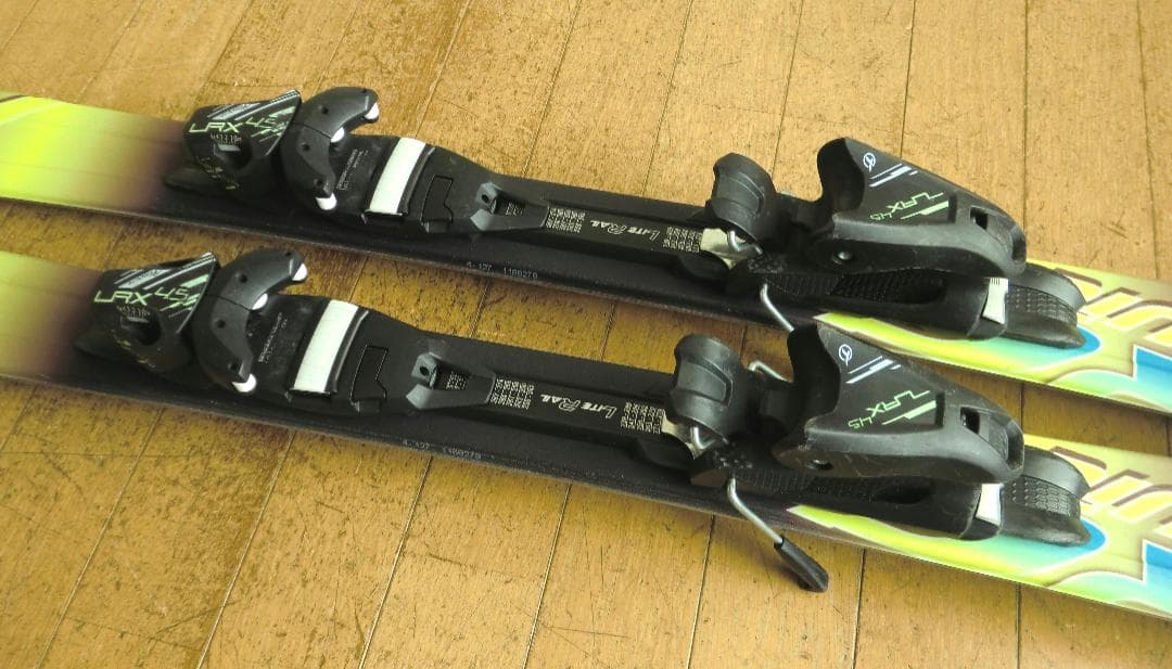 ■■最終特価■ハート■ジュニア用スキー4点セット■板127/靴23■WAX済■■