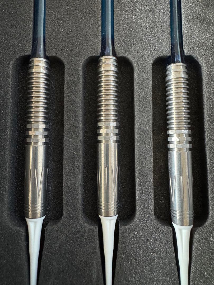 け　JOKER D ✖︎ ダーツハイブ model.Cc