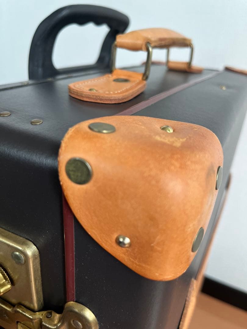 グローブトロッターGLOBETROTTER 21インチ超美品サファリ キャリー