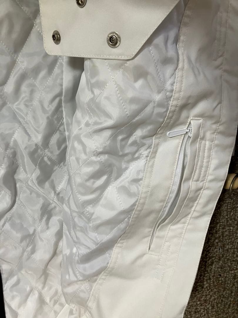 スノーボード・スキーウェア nima Mサイズ　ジャケットのみ　撥水加工済