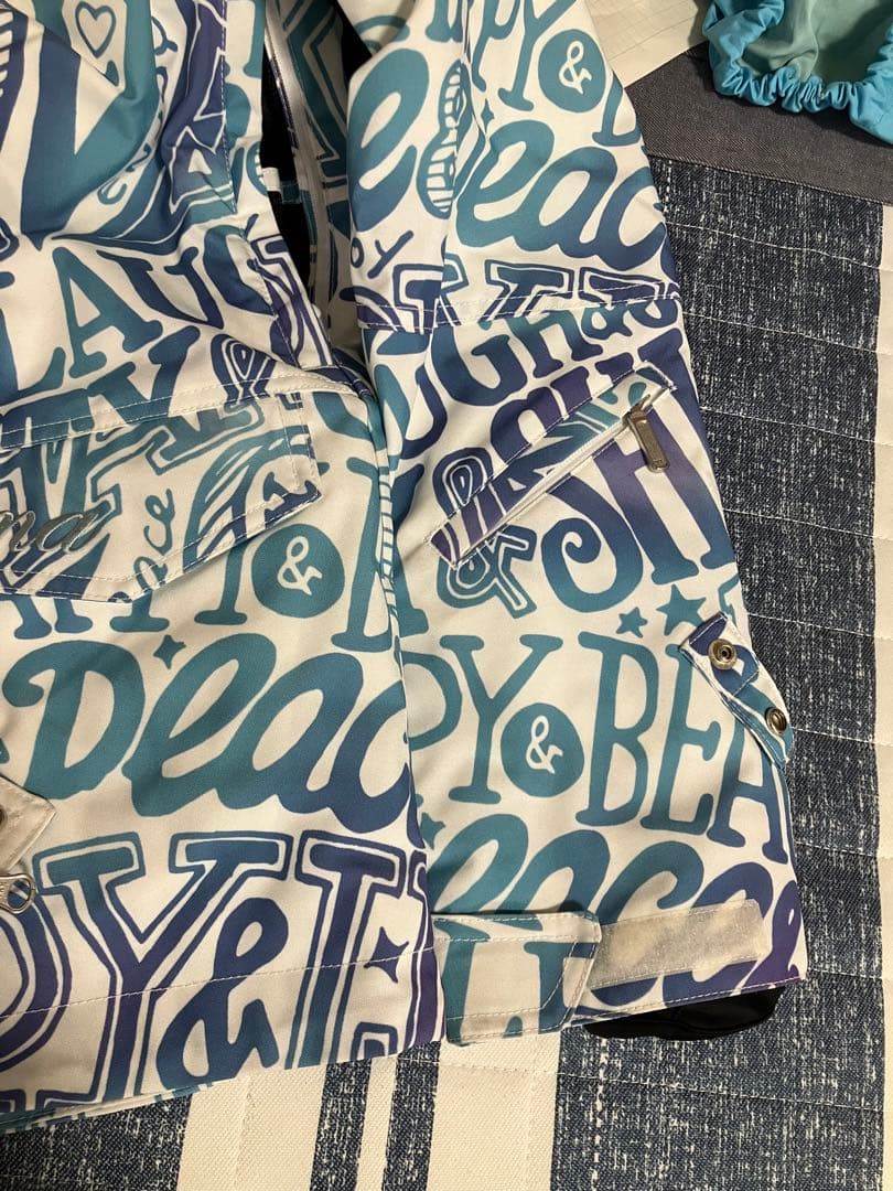 スノーボード・スキーウェア nima Mサイズ　ジャケットのみ　撥水加工済