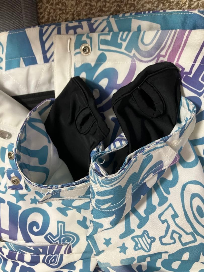 スノーボード・スキーウェア nima Mサイズ　ジャケットのみ　撥水加工済