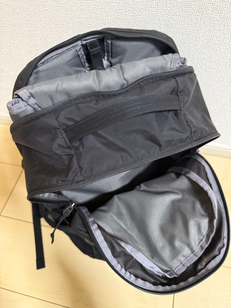 flowerパタゴニア レフュジオ・デイパック 26L