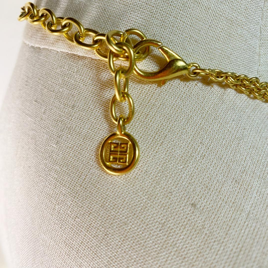 【GIVENCHY】美品 ゴールド ホワイト スクエアペンダント ネックレス