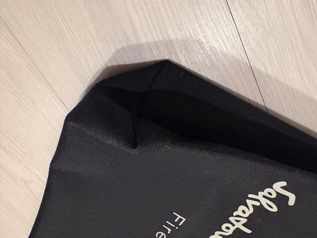 1/25迄セール【スピード発送】【未使用新品】フェラガモ　トートバッグ ブラック