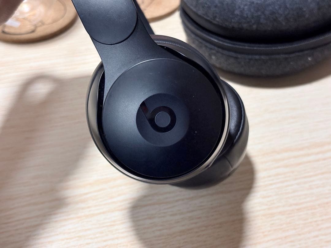 Beats Solo Pro ワイヤレスノイズキャンセリングヘッドホン