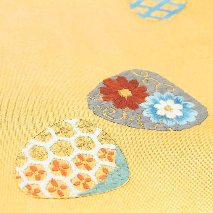 上品に華やぐ【蘇州刺繍】　大人気モチーフ【貝合わせ】　袋帯と同格の名古屋帯です