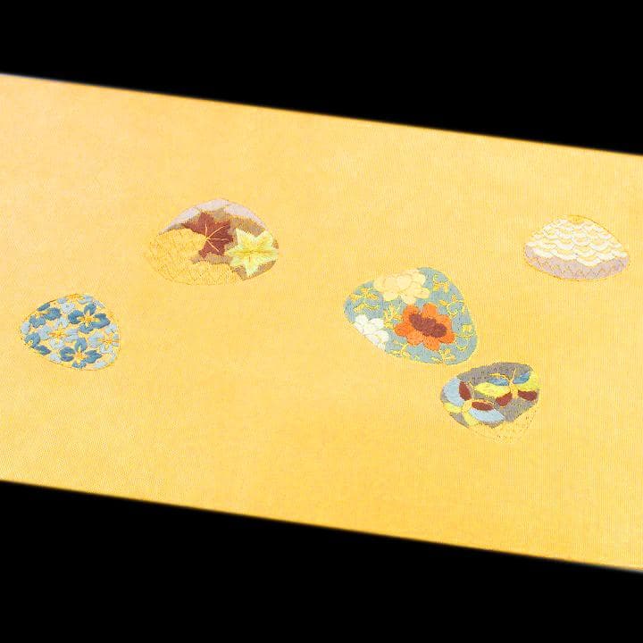 上品に華やぐ【蘇州刺繍】　大人気モチーフ【貝合わせ】　袋帯と同格の名古屋帯です