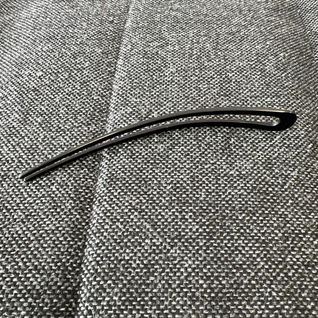 コレットマルーフ　キャストメタルUヘアピン　ブラック