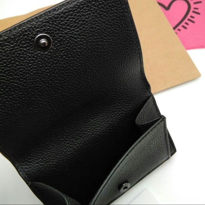 新作　新品　COACH　折り財布　トライフォールド  ウォレット