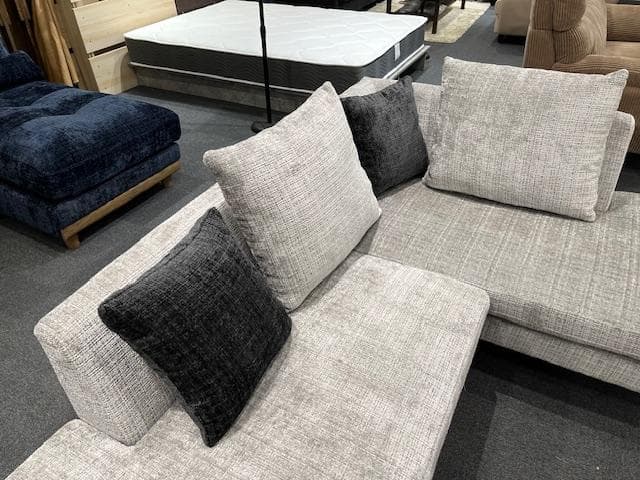 カウチソファ　ファブリック　ソファー　モダン　新品