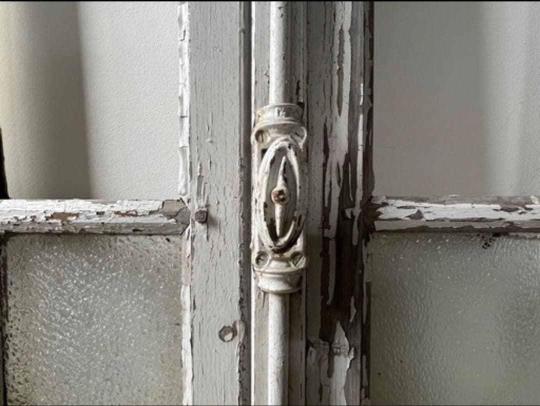 グレモン錠 アンティークウィンドウ 二枚扉 木製 ガラス入り