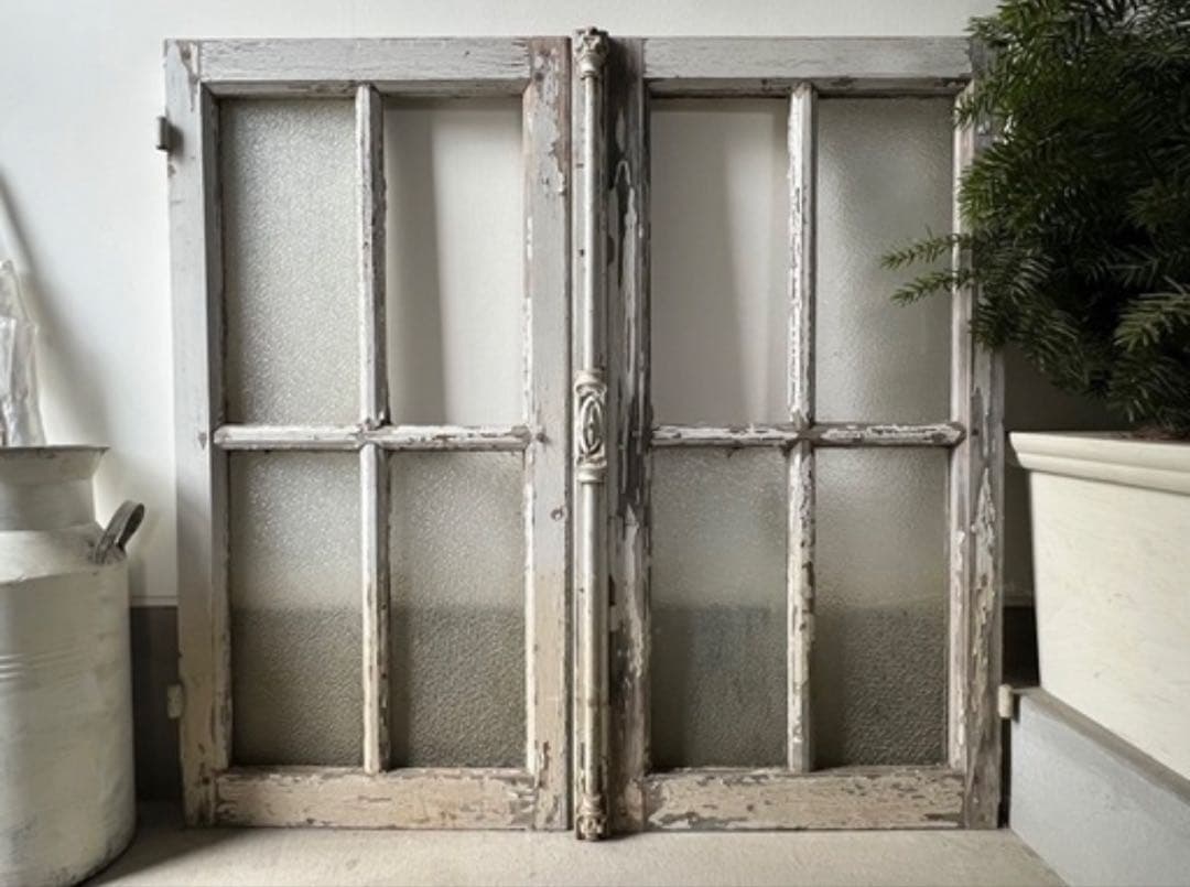 グレモン錠 アンティークウィンドウ 二枚扉 木製 ガラス入り