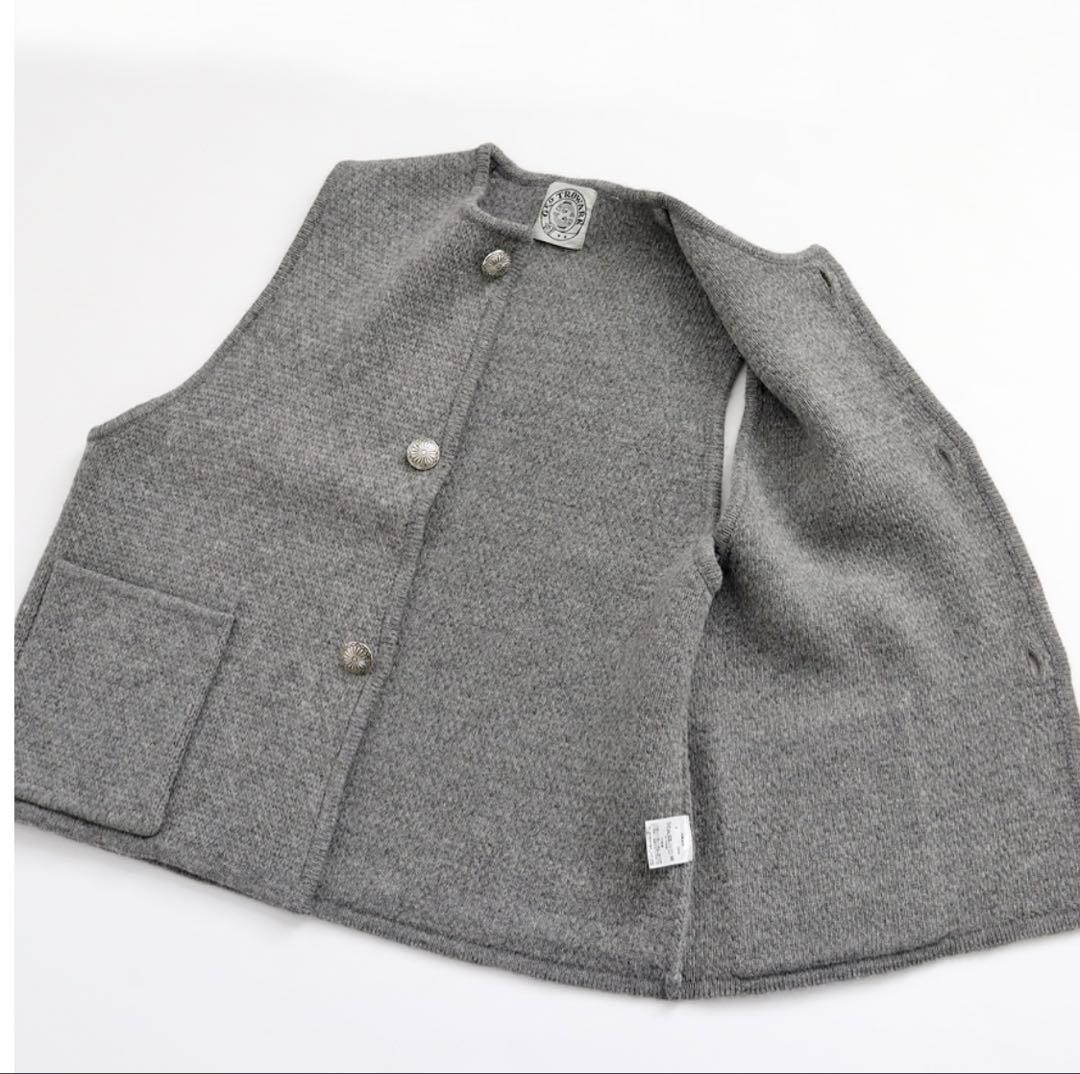 美品　ジオトロワーク ニットベスト　saroサロ別注