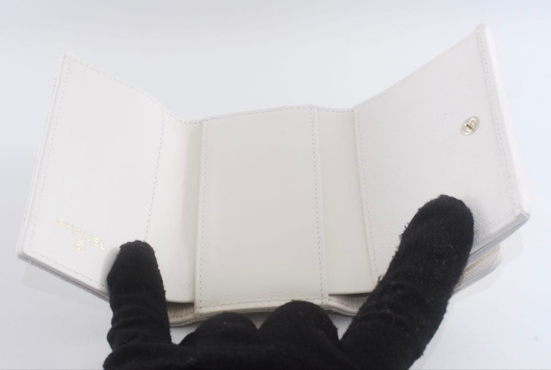 シャネル＊CHANEL＊ボーイシャネル＊キャビアスキン＊三つ折り財布＊マトラッセ