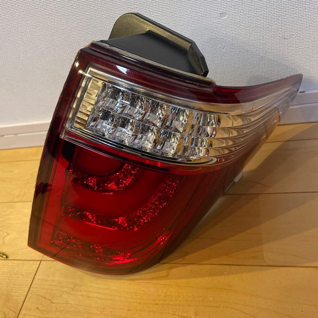 20系 アルファード後期LEDテールランプ CRYSTALEYE クリスタルアイ