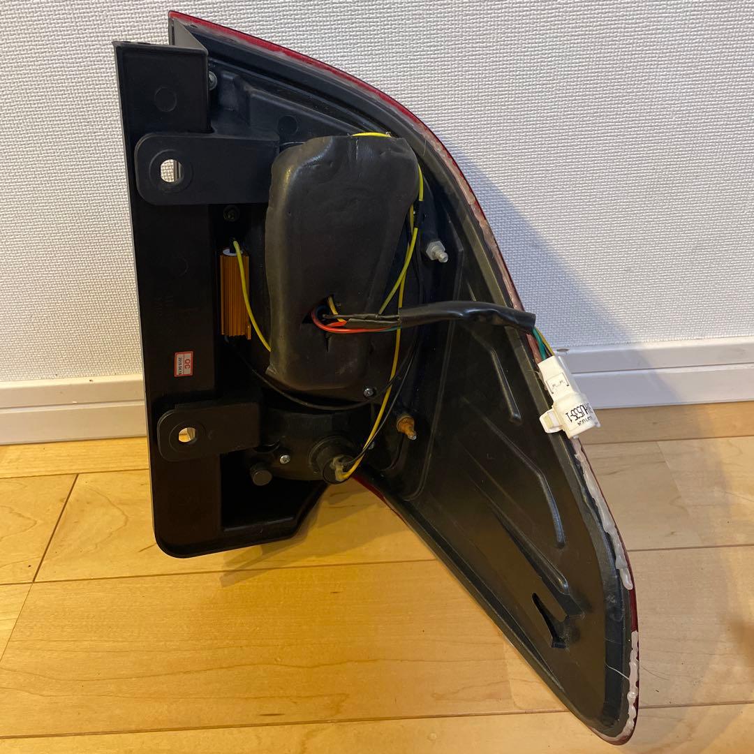 20系 アルファード後期LEDテールランプ CRYSTALEYE クリスタルアイ