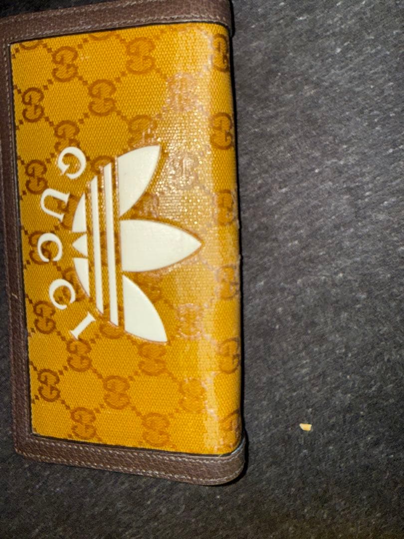 GUCCI Adidas コラボ チェーン付きウォレット