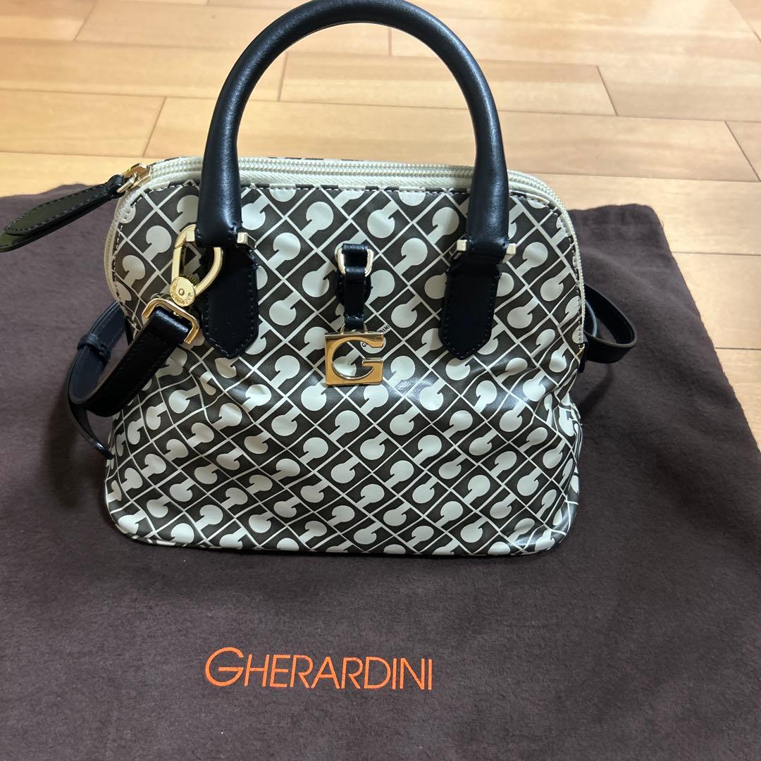 GHERARDINI ロゴプリント ショルダーバッグ アイボリー/ブラック