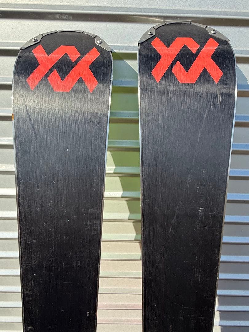 スキー板　VölklのRace Tige GS 180